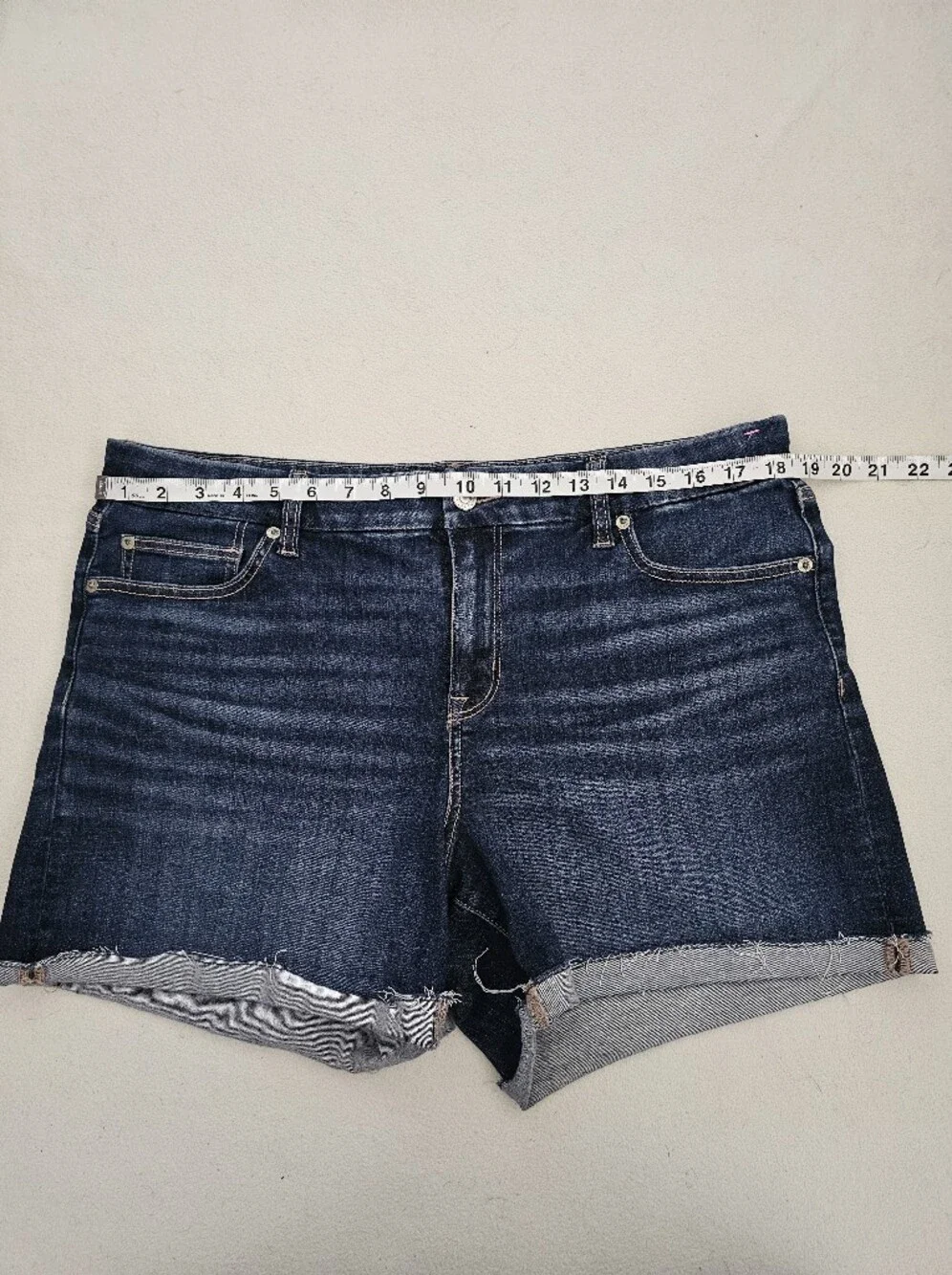 NEW!  AMERICAN EAGLE Wms Cutoff Shorts High-Rise STRETCH Curvi-Midi SZ 16. - Picture 6 of 14